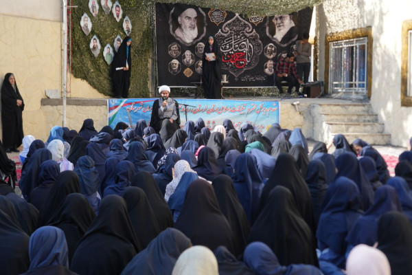 مراسم بازگشایی مدرسه صدرا شهرستان بروجرد با حضور حجت الاسلام وحیدی مدیرکل اداره تبلیغات اسلامی استان لرستان