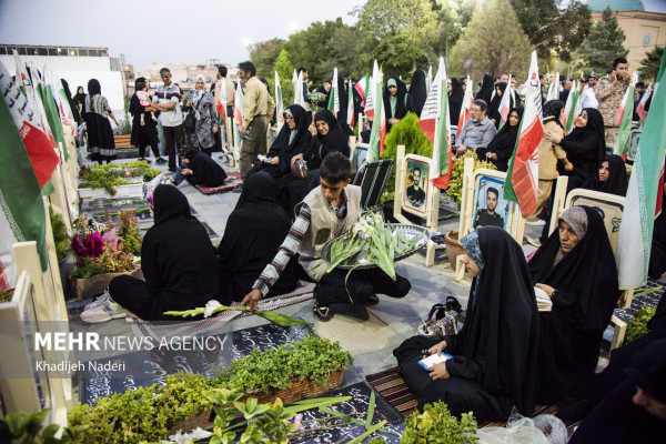 آیین «مهمانی لاله‌ها» در اصفهان