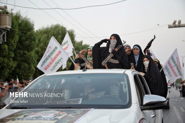 ۱۱۰ هزار جانفدا از دل خلیج فارس برخواستند