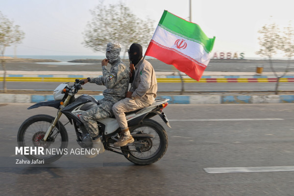 ۱۱۰ هزار جانفدا از دل خلیج فارس برخواستند