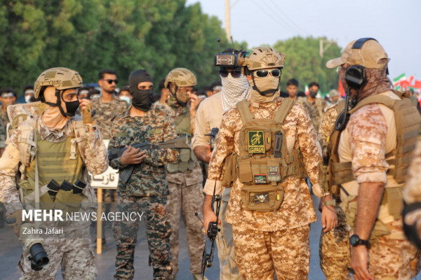 ۱۱۰ هزار جانفدا از دل خلیج فارس برخواستند