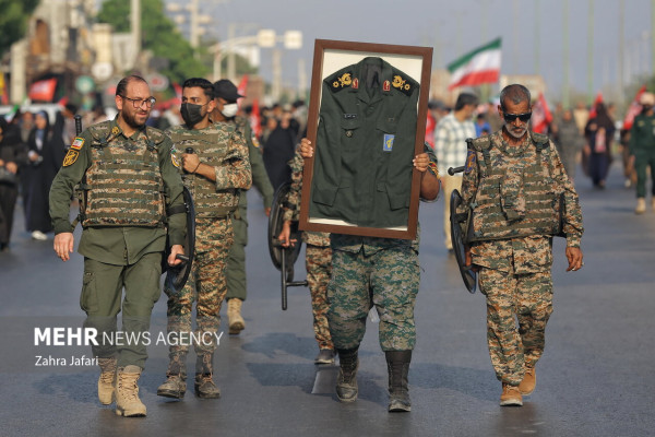 ۱۱۰ هزار جانفدا از دل خلیج فارس برخواستند