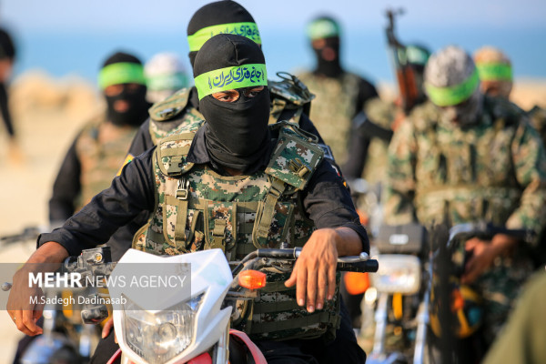۱۱۰ هزار جانفدا از دل خلیج فارس برخواستند