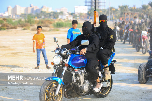 ۱۱۰ هزار جانفدا از دل خلیج فارس برخواستند