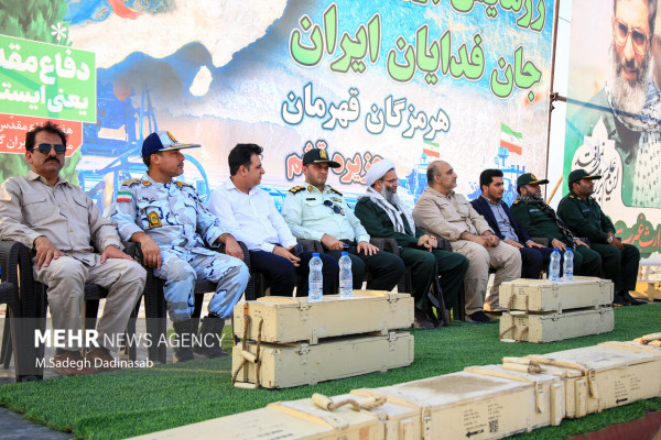 ۱۱۰ هزار جانفدا از دل خلیج فارس برخواستند