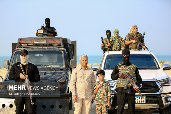 ۱۱۰ هزار جانفدا از دل خلیج فارس برخواستند