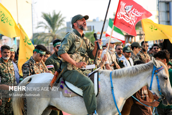 ۱۱۰ هزار جانفدا از دل خلیج فارس برخواستند