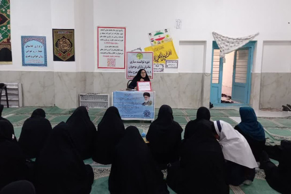 برگزاری کارگاه آموزشی تربیت دینی در دوره نوجوانی در مهران