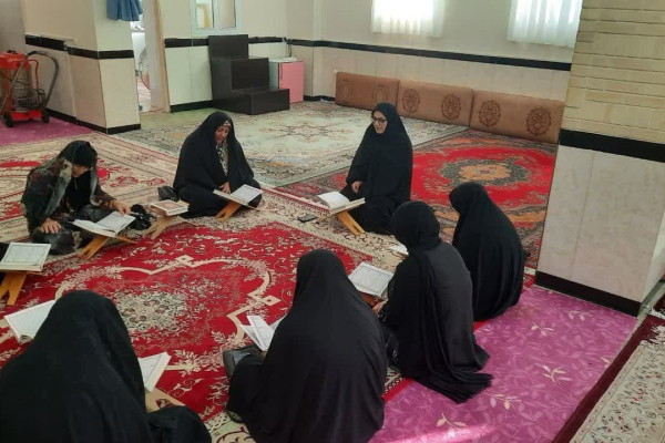برگزاری سلسله جلسات آموزش ترجمه و مفاهیم قرآن کریم در مهران