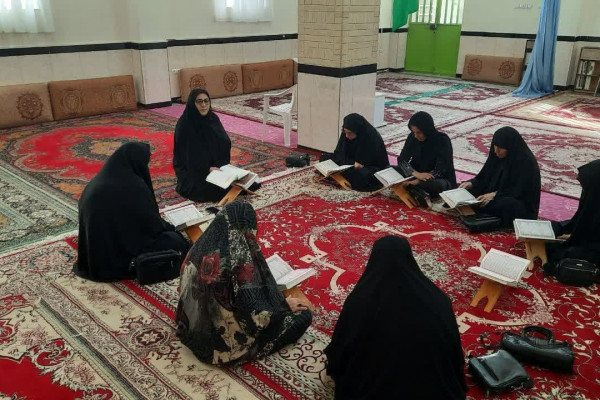 برگزاری سلسله جلسات آموزش ترجمه و مفاهیم قرآن کریم در مهران