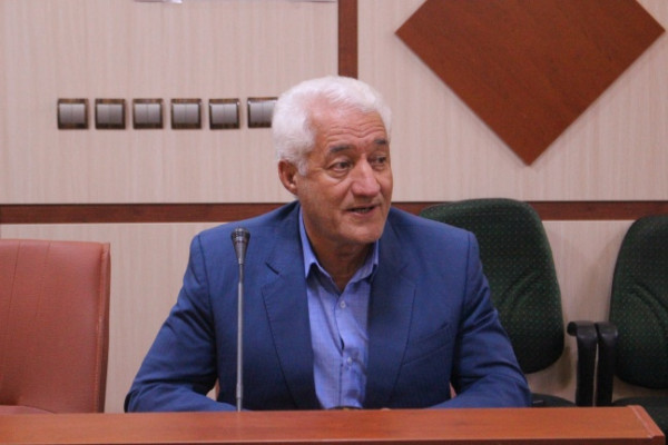 برگزاری جلسه هم اندیشی مدیر کل تبلیغات اسلامی با بزرگان ایل ملکشاهی در ایلام