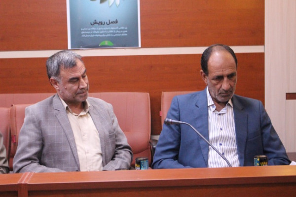برگزاری جلسه هم اندیشی مدیر کل تبلیغات اسلامی با بزرگان ایل ملکشاهی در ایلام