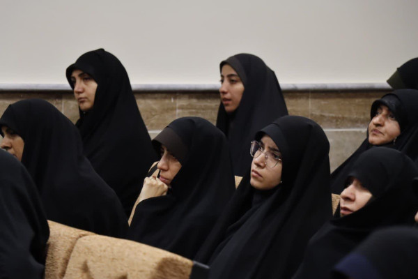 نشست تخصصی بانوان کنشگر و فعال فرهنگی با حضور استاد علیرضا پناهیان برگزار شد
