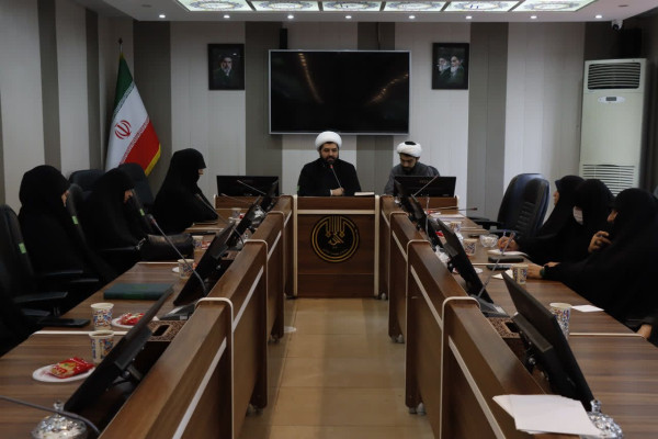 نشست هم‌اندیشی بانوان «رسالت فاطمی» برگزار شد
