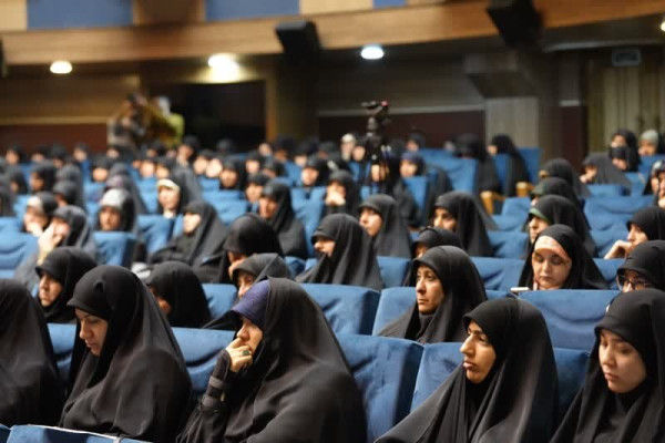 نشست هم‌افزایی راهبران قرارگاه‌های نوجوانی دختران برگزار شد