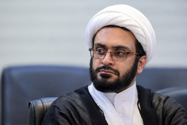 سیاست‌مداران از مردم می‌گویند، اما صدای مردم را نمی‌شنوند