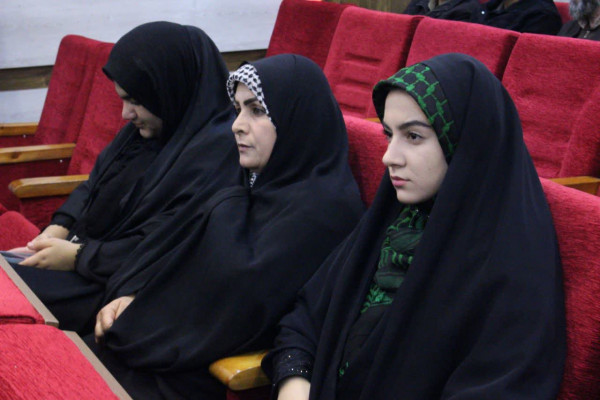 برگزاری جشن روز مادر با حضور کارکنان اداره کل تبلیغات اسلامی استان ایلام