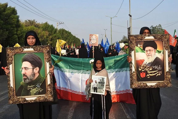 رزمایش باشکوه ۱۱۰ هزار جانفدایان هرمزگانی در کنار آب های نیلگون خلیج فارس