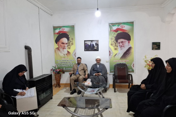دیدار شورای مداحان و هیئات مذهبی بانوان بدره، با امام جمعه و فرماندار