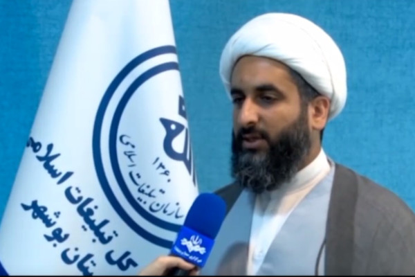 اختلاف‌افکنی، ناامیدسازی و القای تحلیل غلط راهبرد دشمن در تضعیف جبهه‌ی انقلاب است