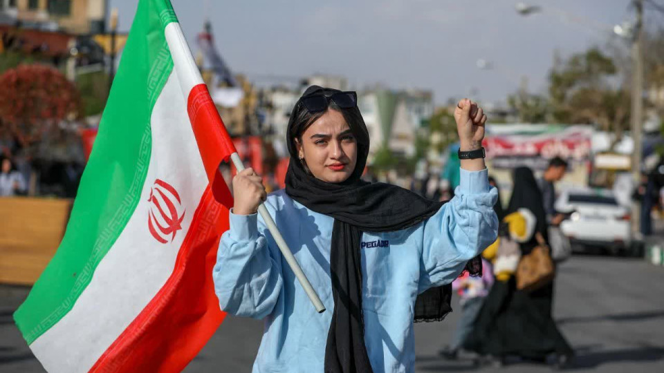 اقتدار "دختران جان فدای ایران"