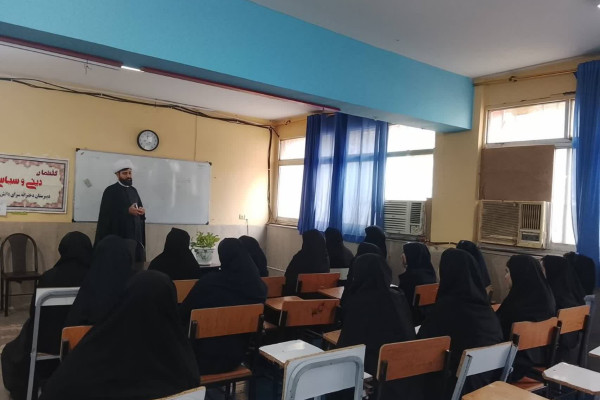 برگزاری نشست پرسش و پاسخ با محوریت گفتمان خونخواهی در مدارس