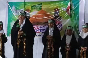 آیین تجلیل از پرستاران و خادمه‌های حسینیه محبین حضرت علی اصغر (ع) در بندرعباس