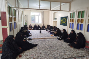 برگزاری جلسات هفتگی زندگی با آیه ها  در مساجد و منازل در شهرستان سلطانیه